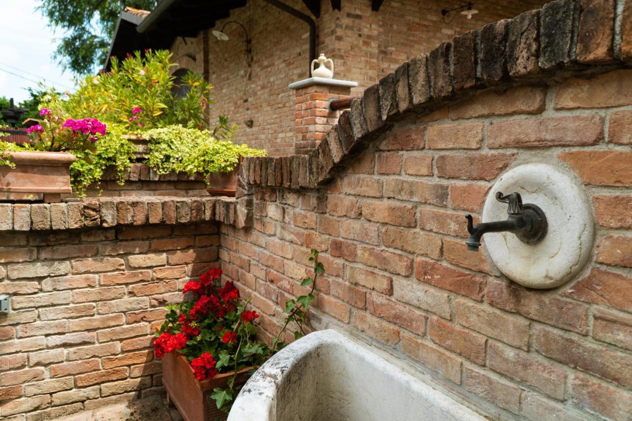 Agriturismo Relais "Il Bricco" Nizza Monferrato Extérieur photo