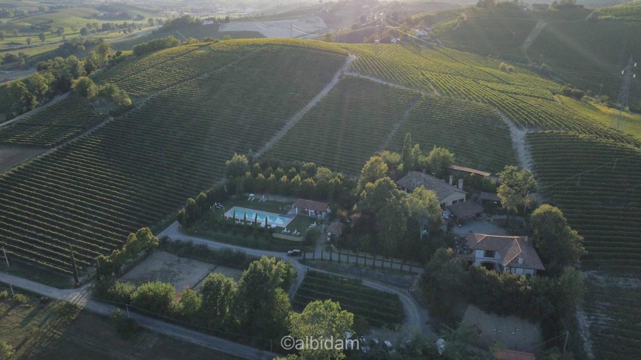 Agriturismo Relais "Il Bricco" Nizza Monferrato Extérieur photo