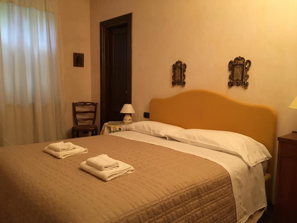 Agriturismo Relais "Il Bricco" Nizza Monferrato Extérieur photo