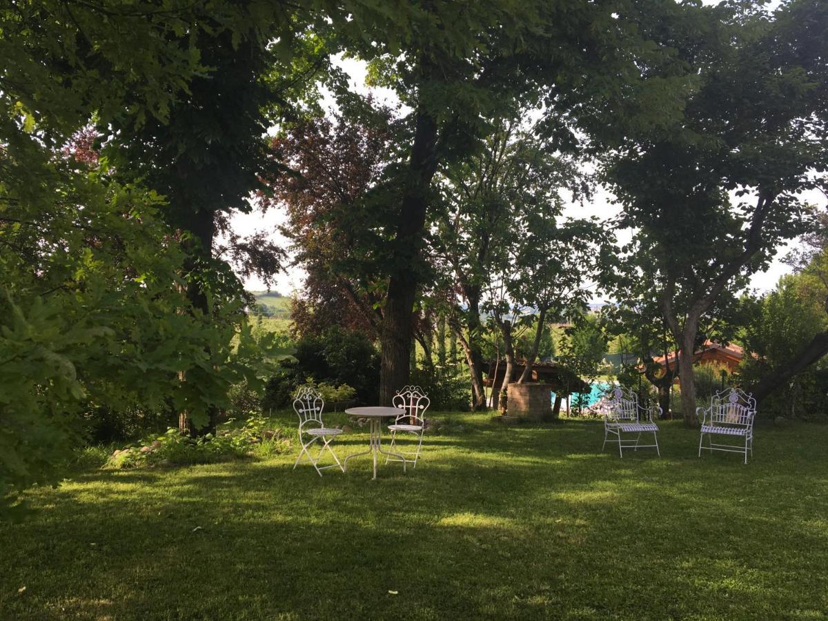 Agriturismo Relais "Il Bricco" Nizza Monferrato Extérieur photo